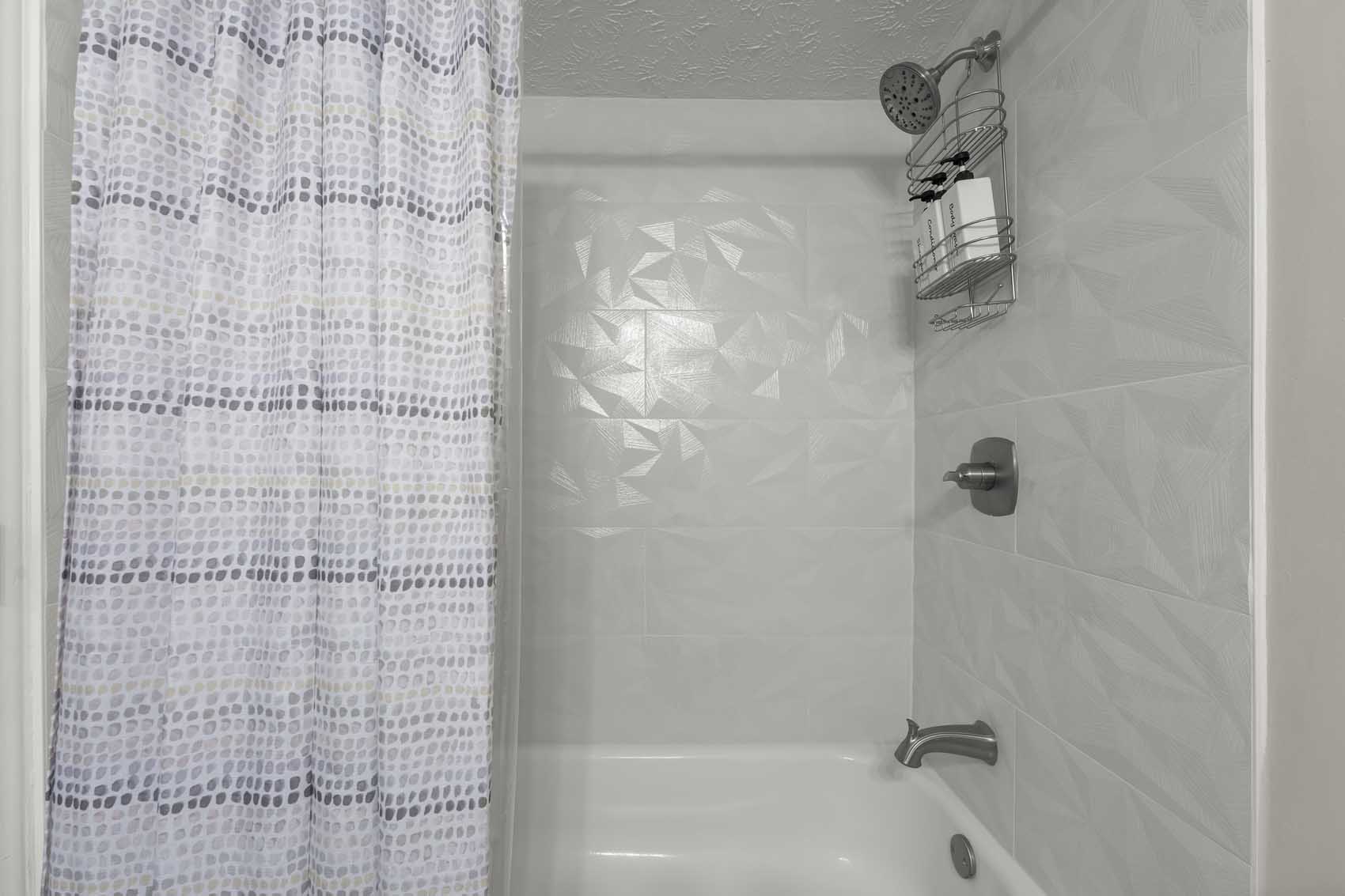 11-6736 Charter Oaks Cir, 11