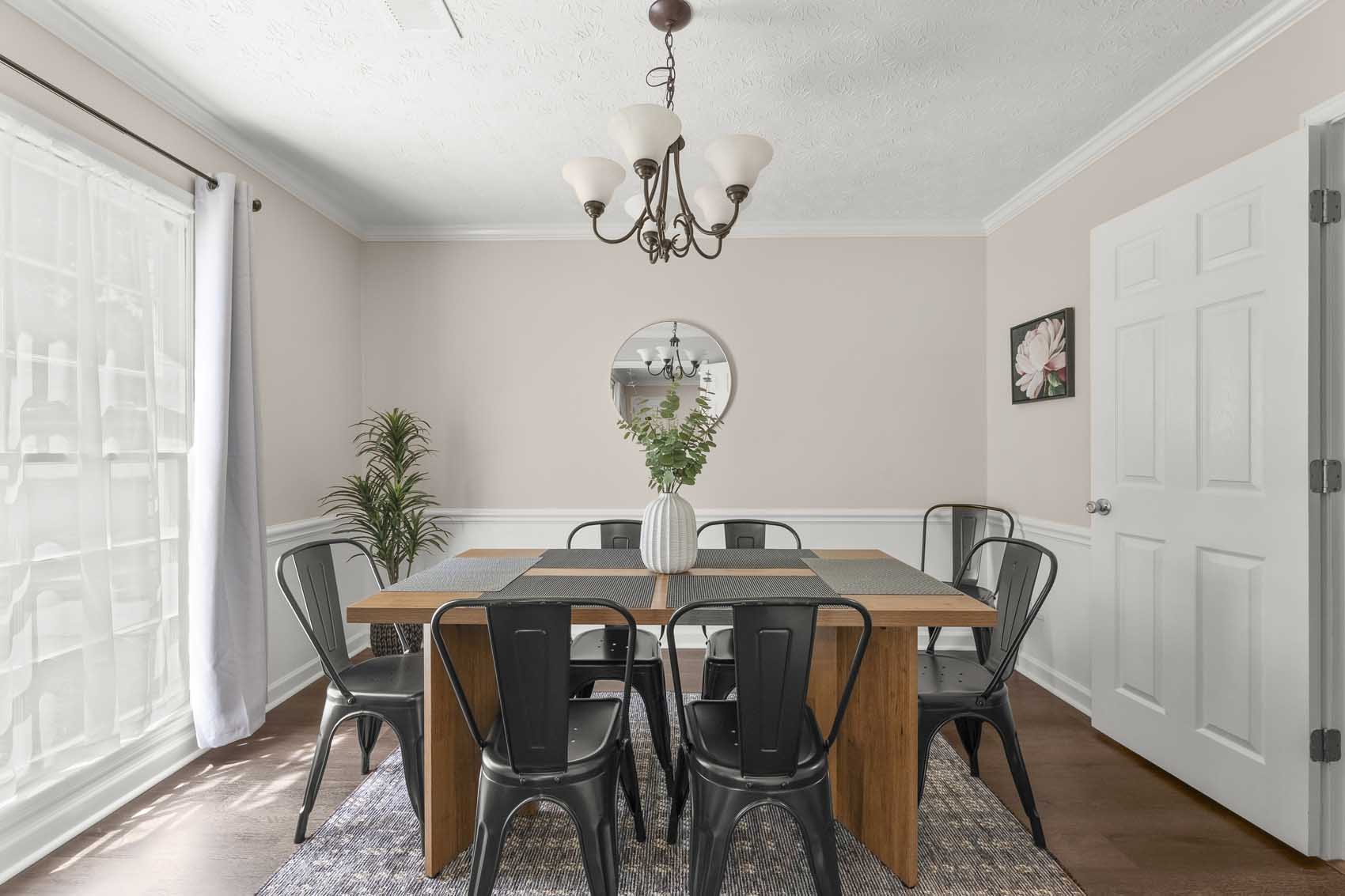 27-6736 Charter Oaks Cir, 27