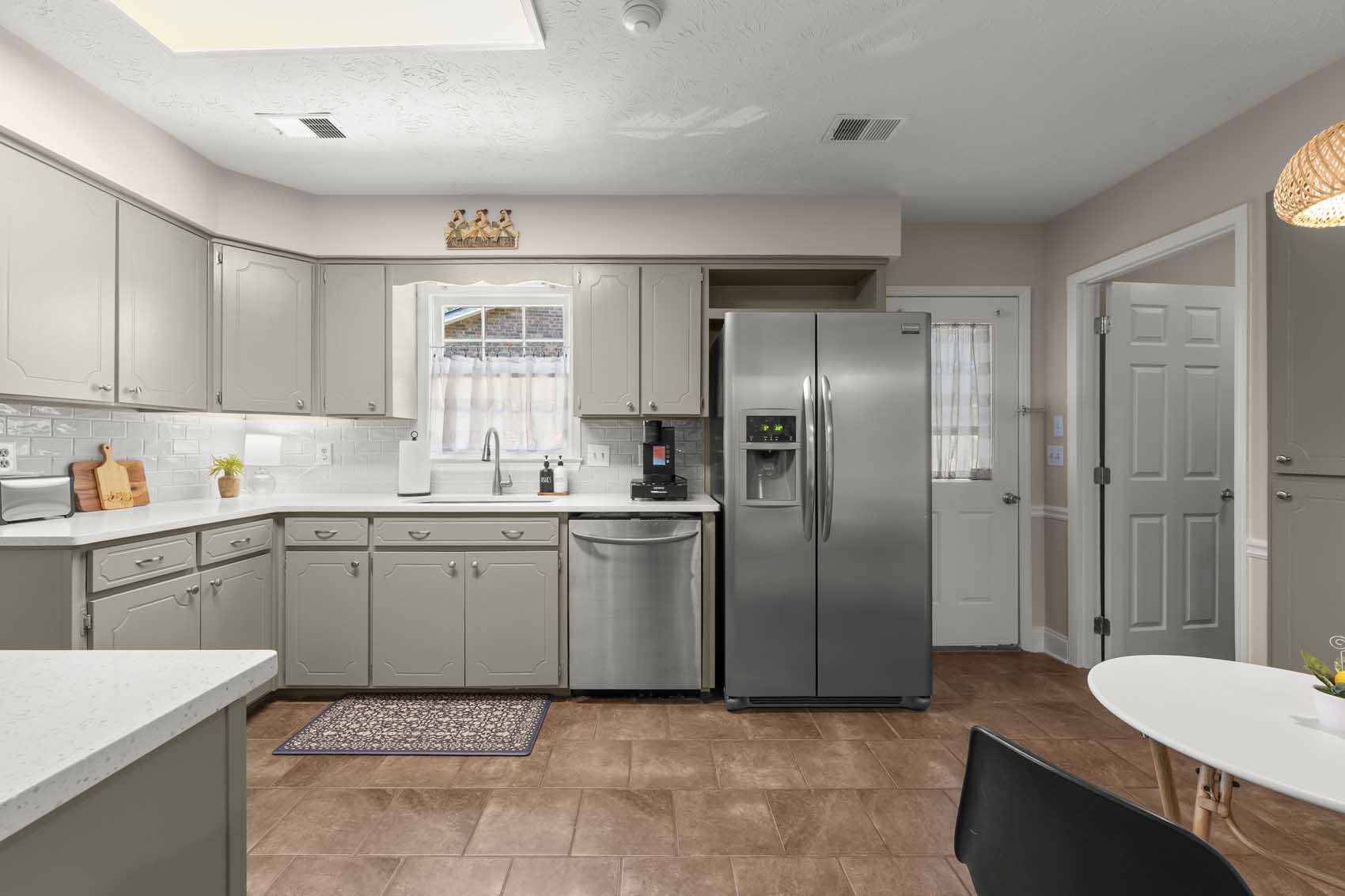 31-6736 Charter Oaks Cir, 31