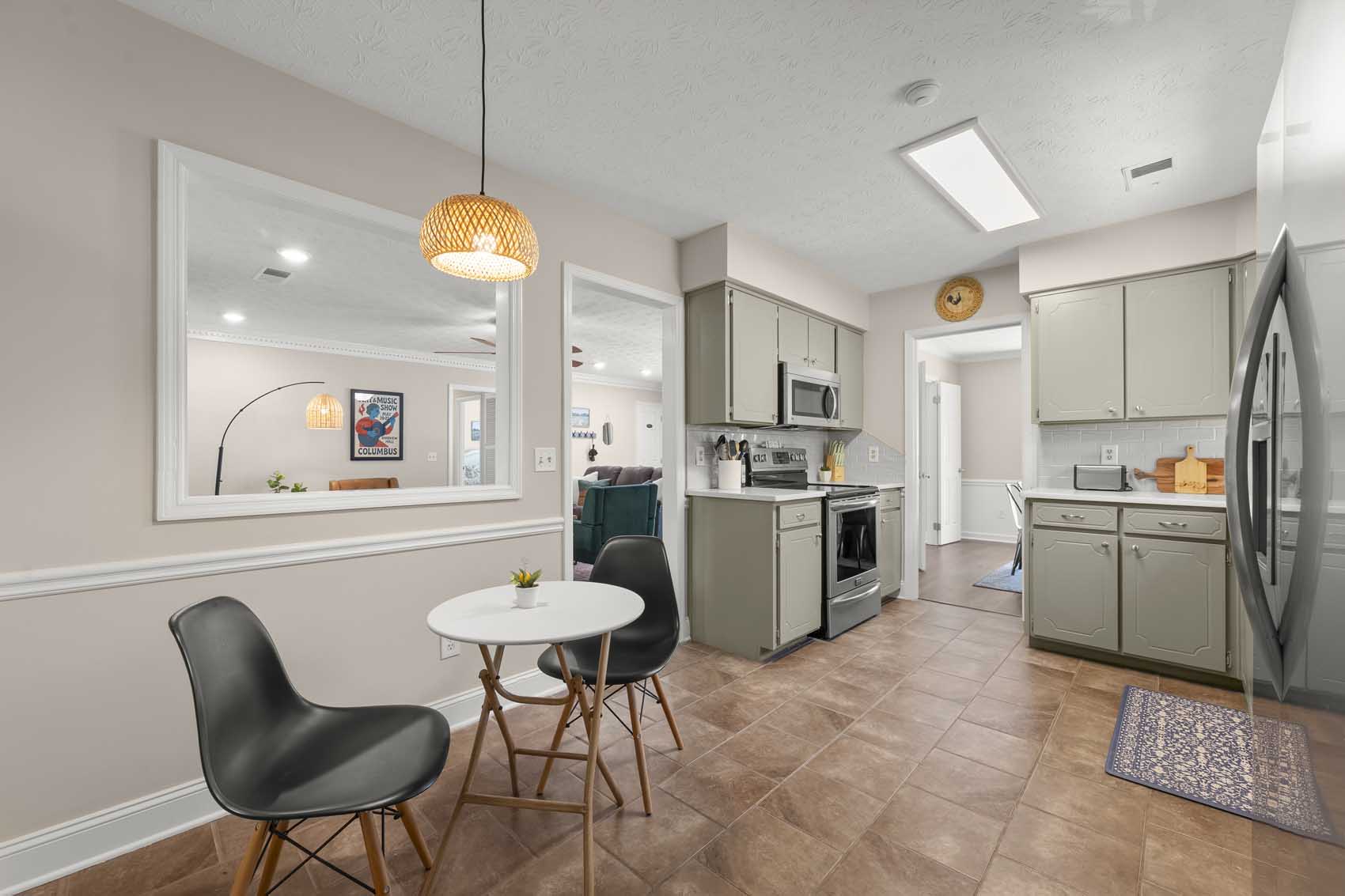 33-6736 Charter Oaks Cir, 33